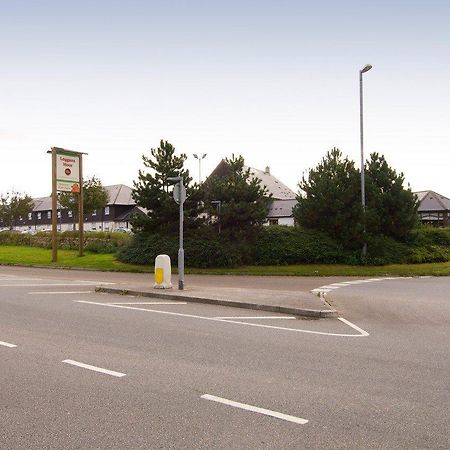 Premier Inn Hayle Bagian luar foto